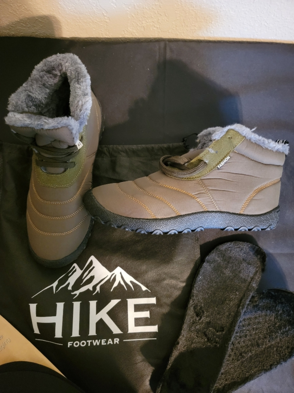 HIKE Footwear Olive Green Faux Fur Winter Boots, Orthopedic Insoles, Travel Bag